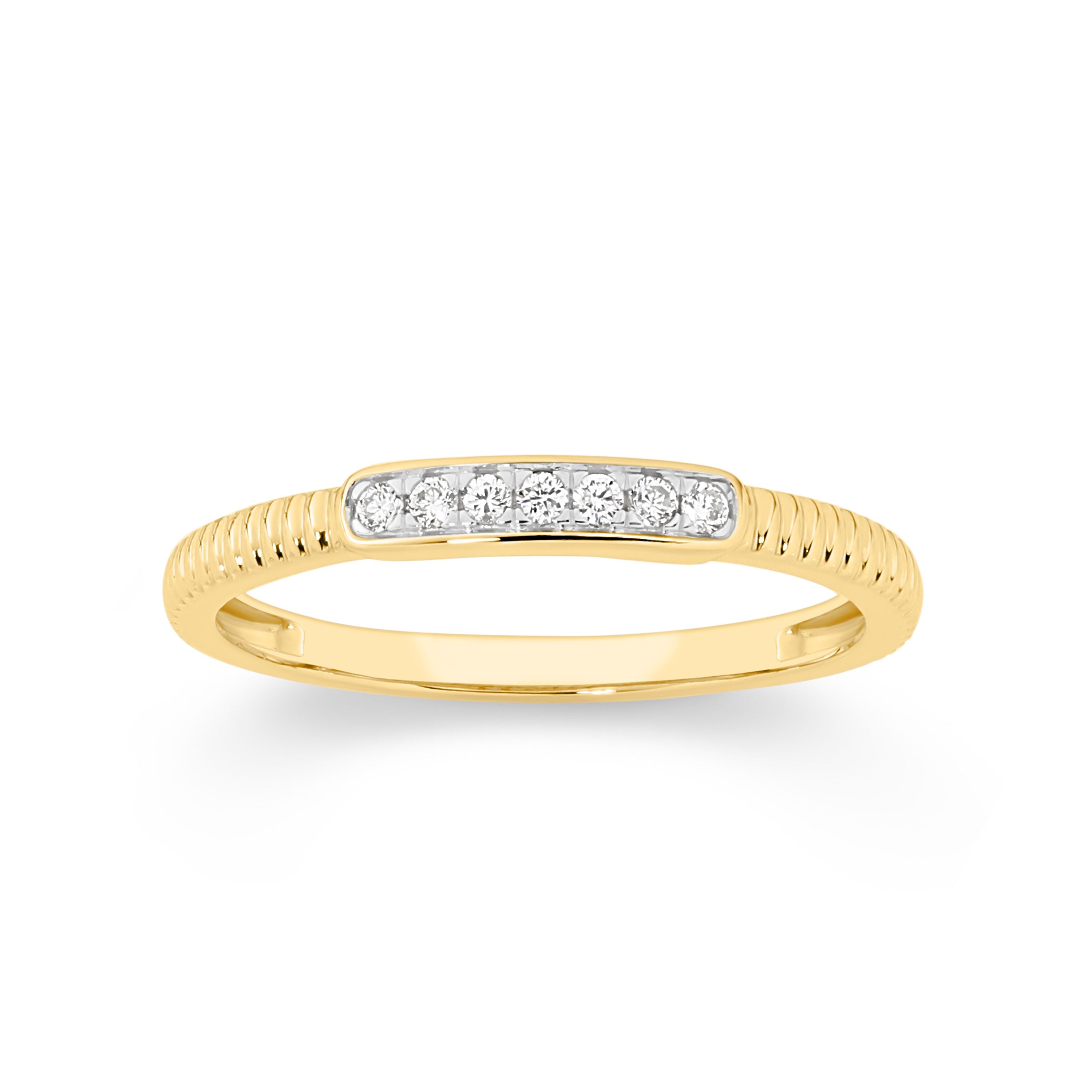 9ct Textured Diamond Ring