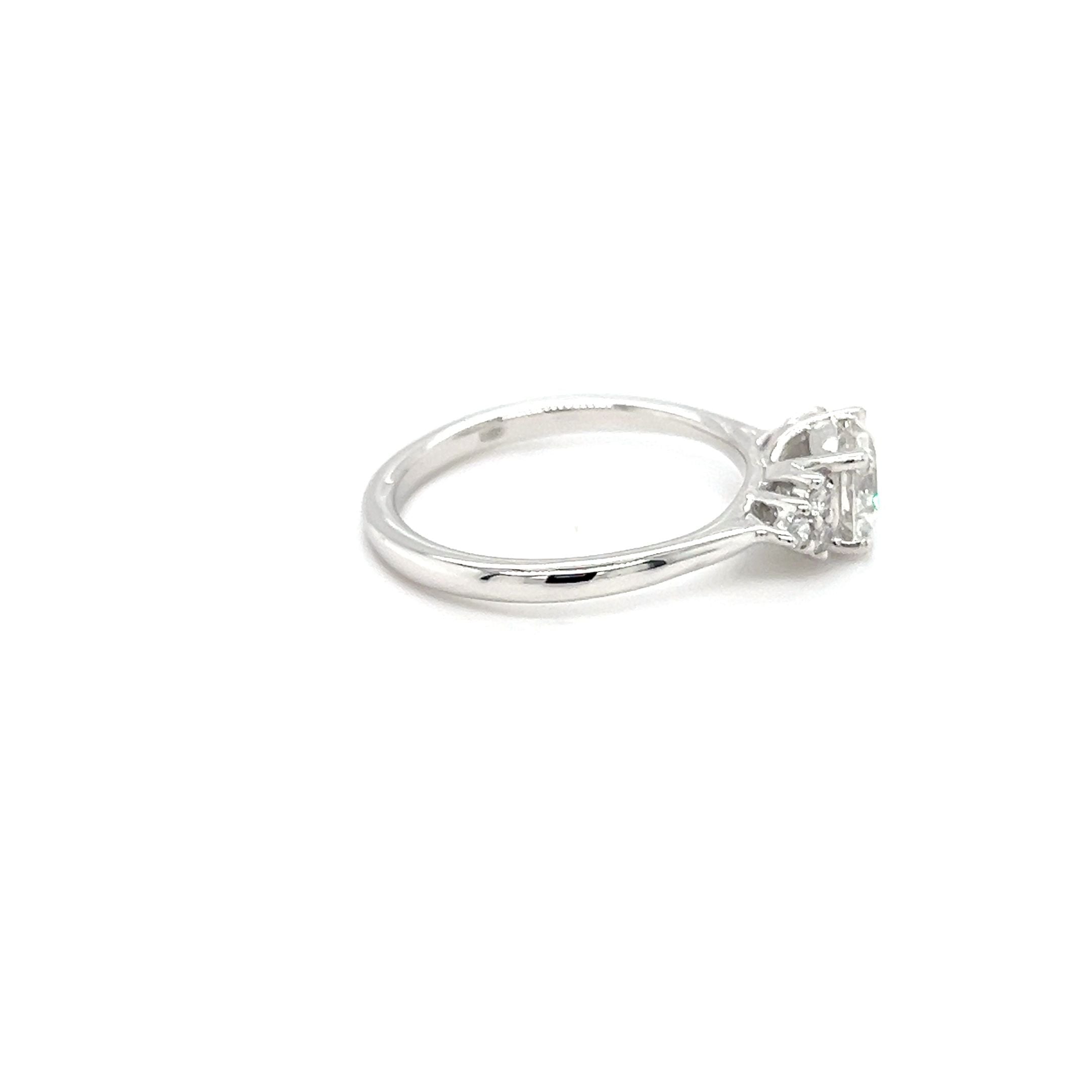 14ct white gold 1.10ct lab diamond ring