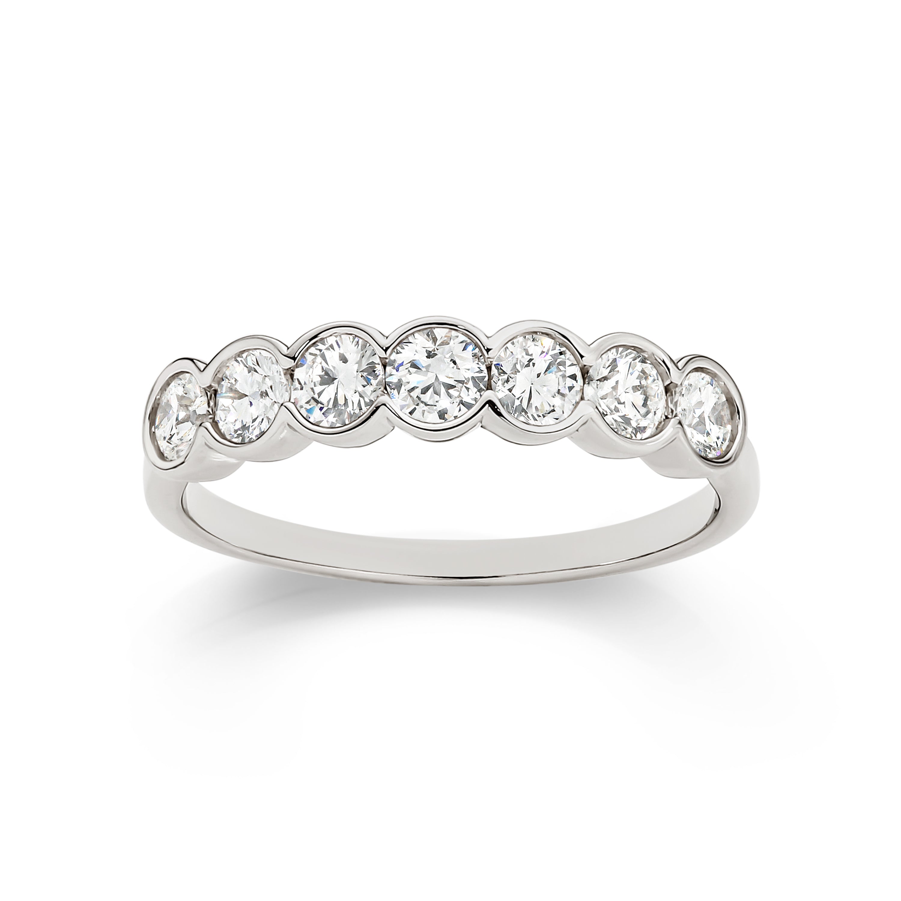 9ct white gold 1.00ct 7 diamond bezel set ring