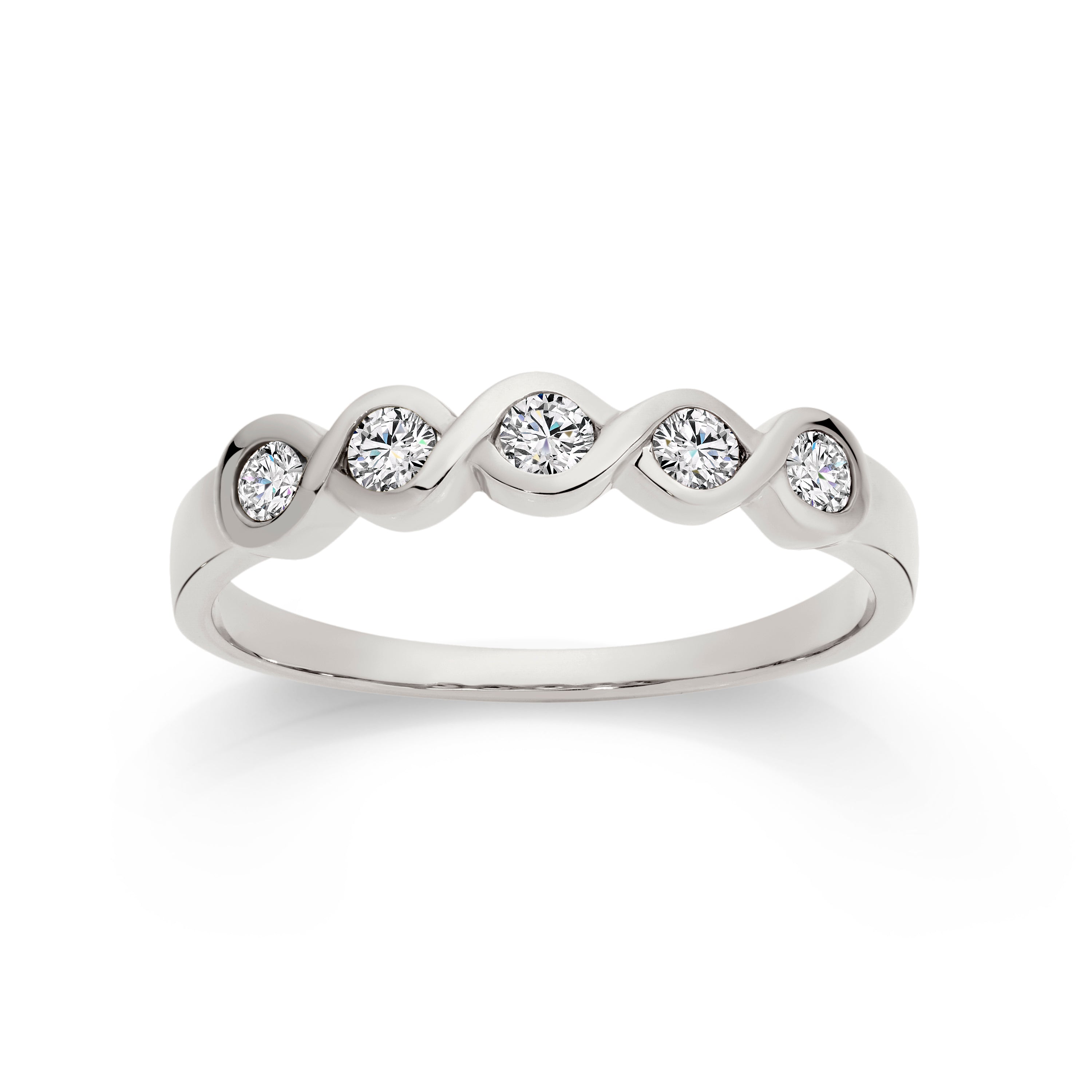 9ct white gold cubic zirconia ring